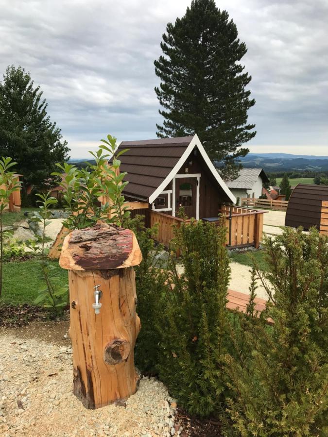 فندق Glamping Park Mönichkirchen المظهر الخارجي الصورة